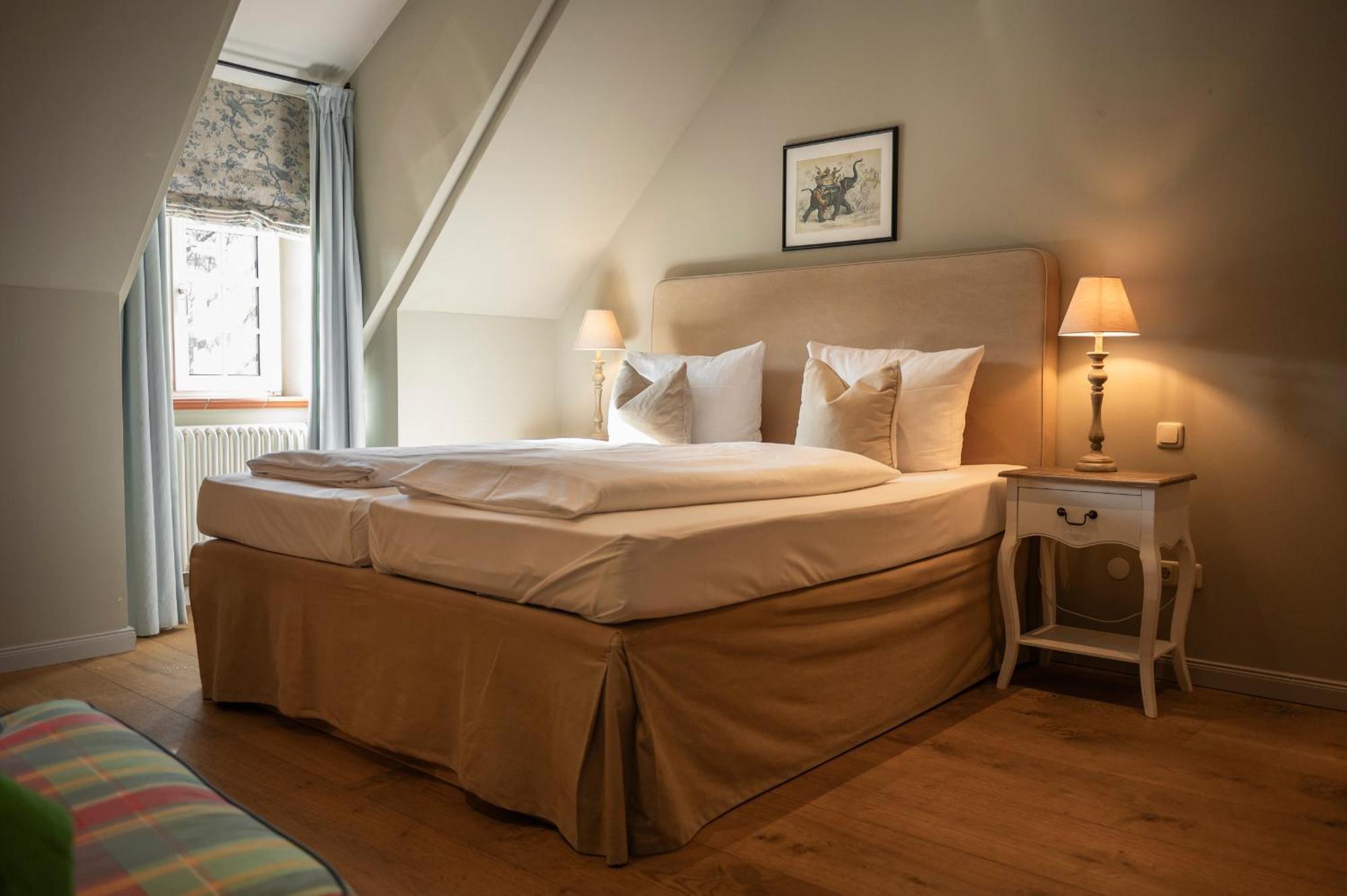 Gut Altholz Landhotel Und Restaurant Hutter Plattling Luaran gambar