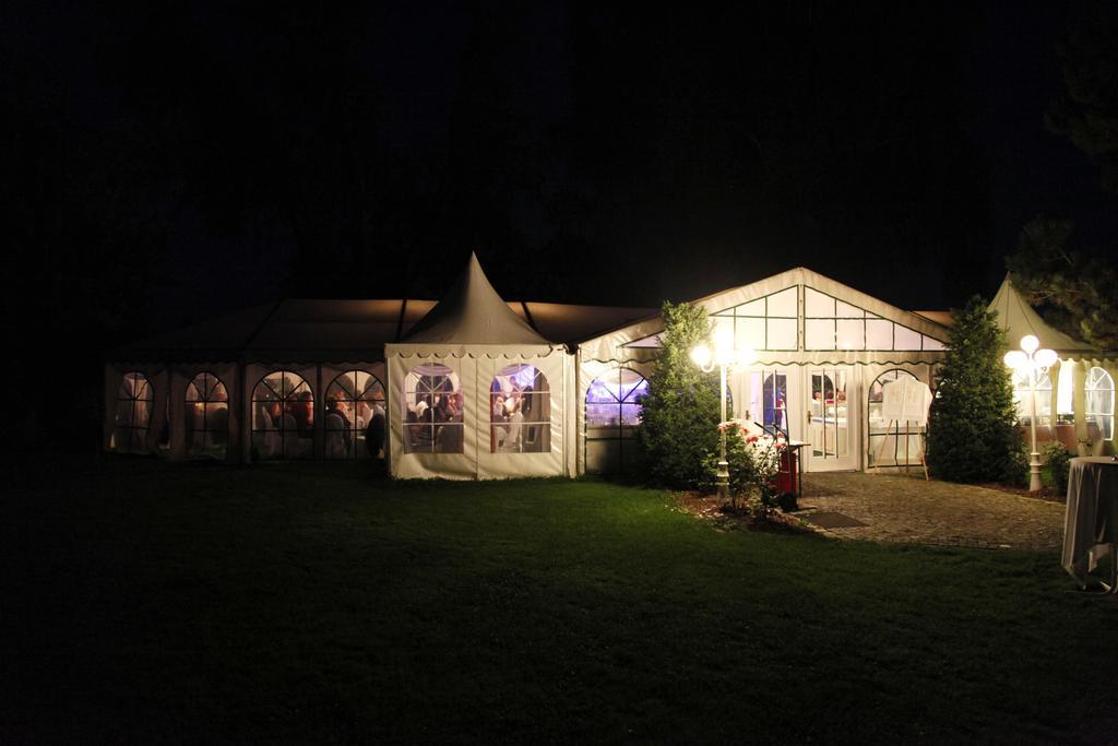 Gut Altholz Landhotel Und Restaurant Hutter Plattling Luaran gambar